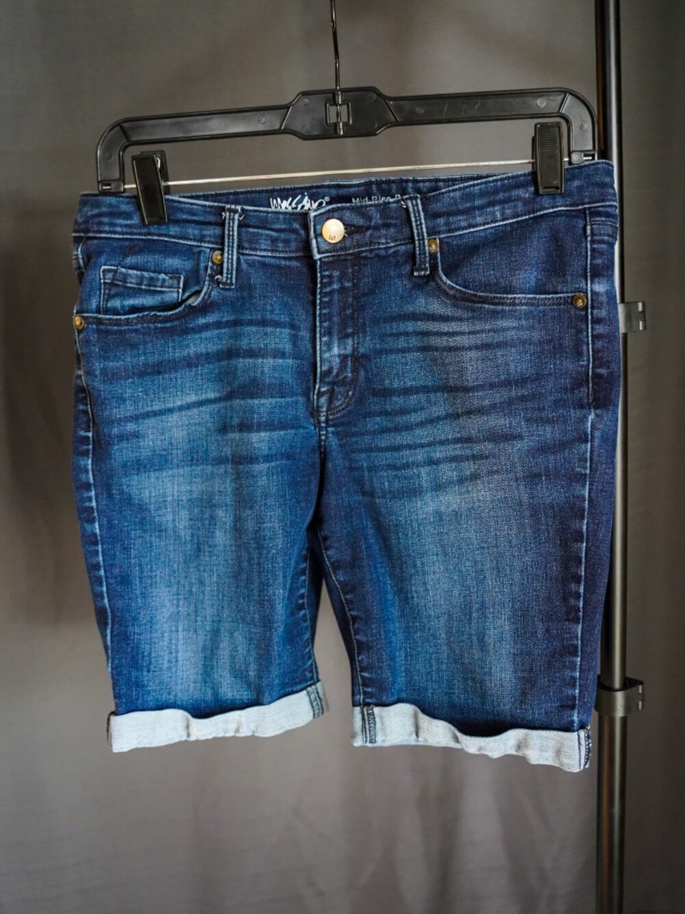 Mossimo Dark Wash Cuffed Mid Rise Bermuda Denim Shorts Size 10/R
